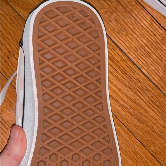 Shoes - Picture 5 of 7